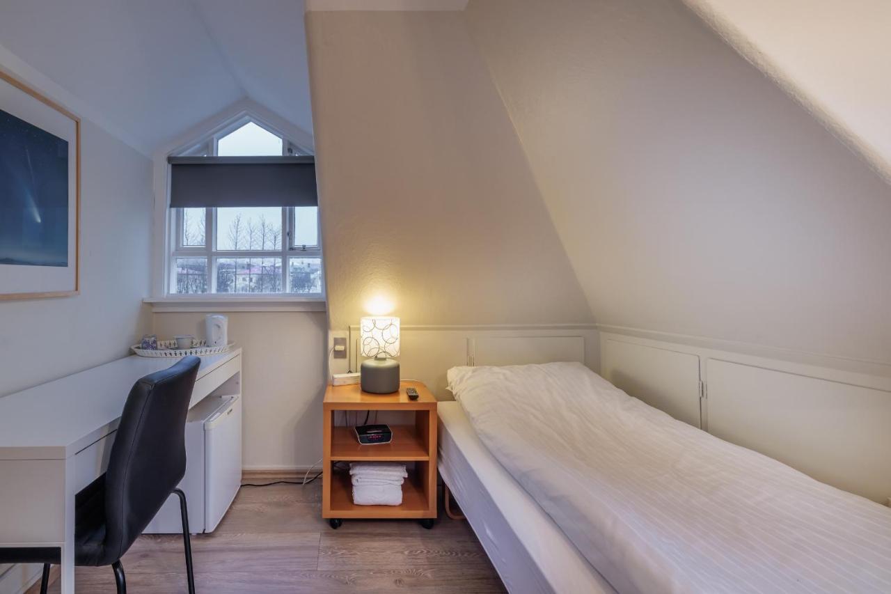 Snorri'S Guesthouse Reykjavik Exterior photo