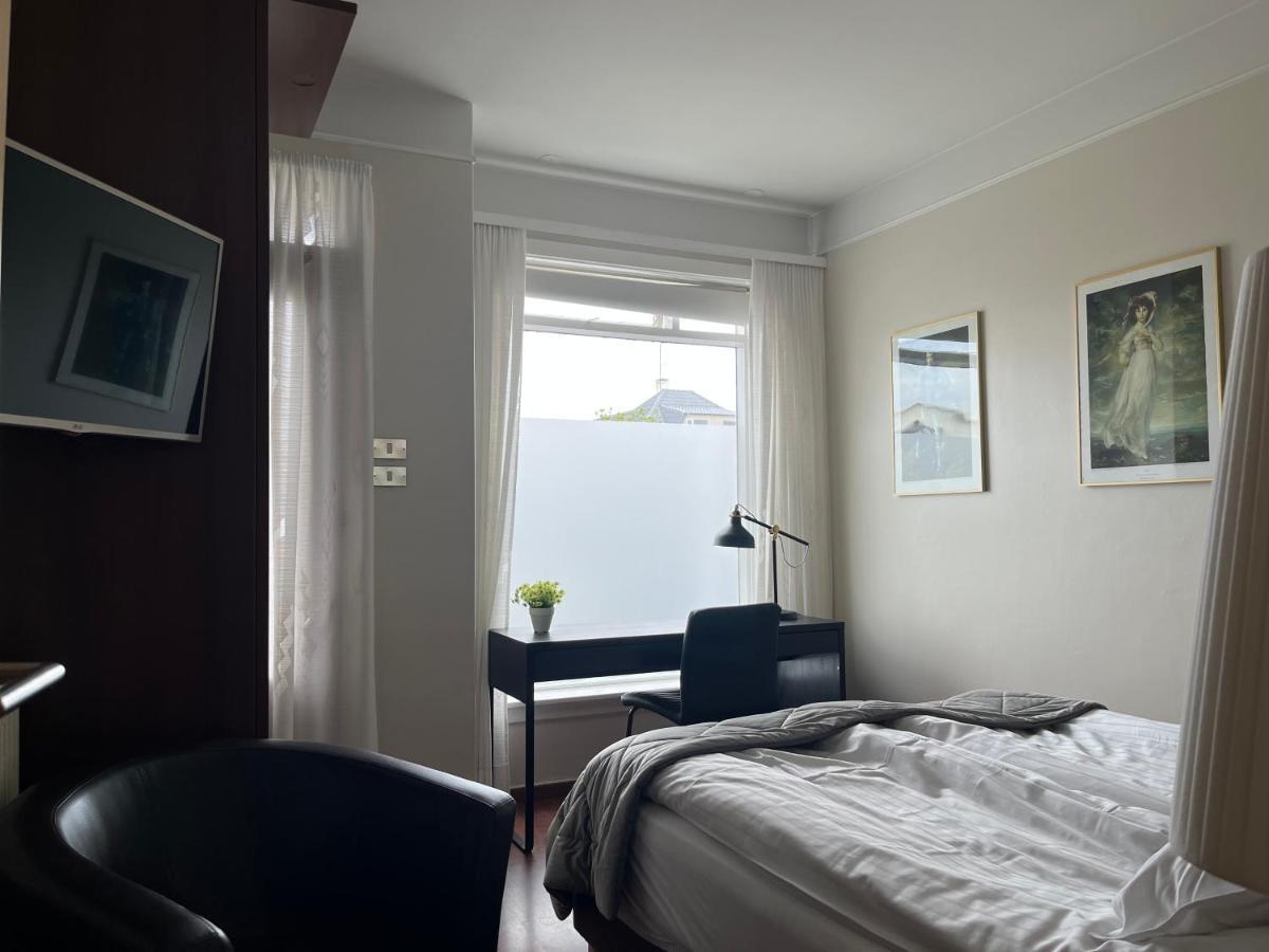 Snorri'S Guesthouse Reykjavik Exterior photo