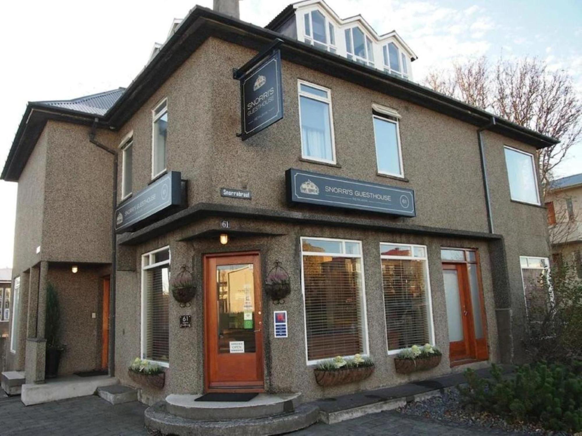 Snorri'S Guesthouse Reykjavik Exterior photo